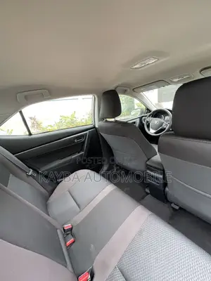 Toyota Corolla 2017 Silver
