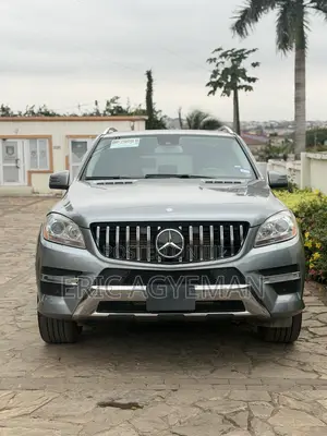 Mercedes-Benz M Class ML350 4MATIC 4dr SUV AWD (3.5L 6cyl 7A) 2015 Gray