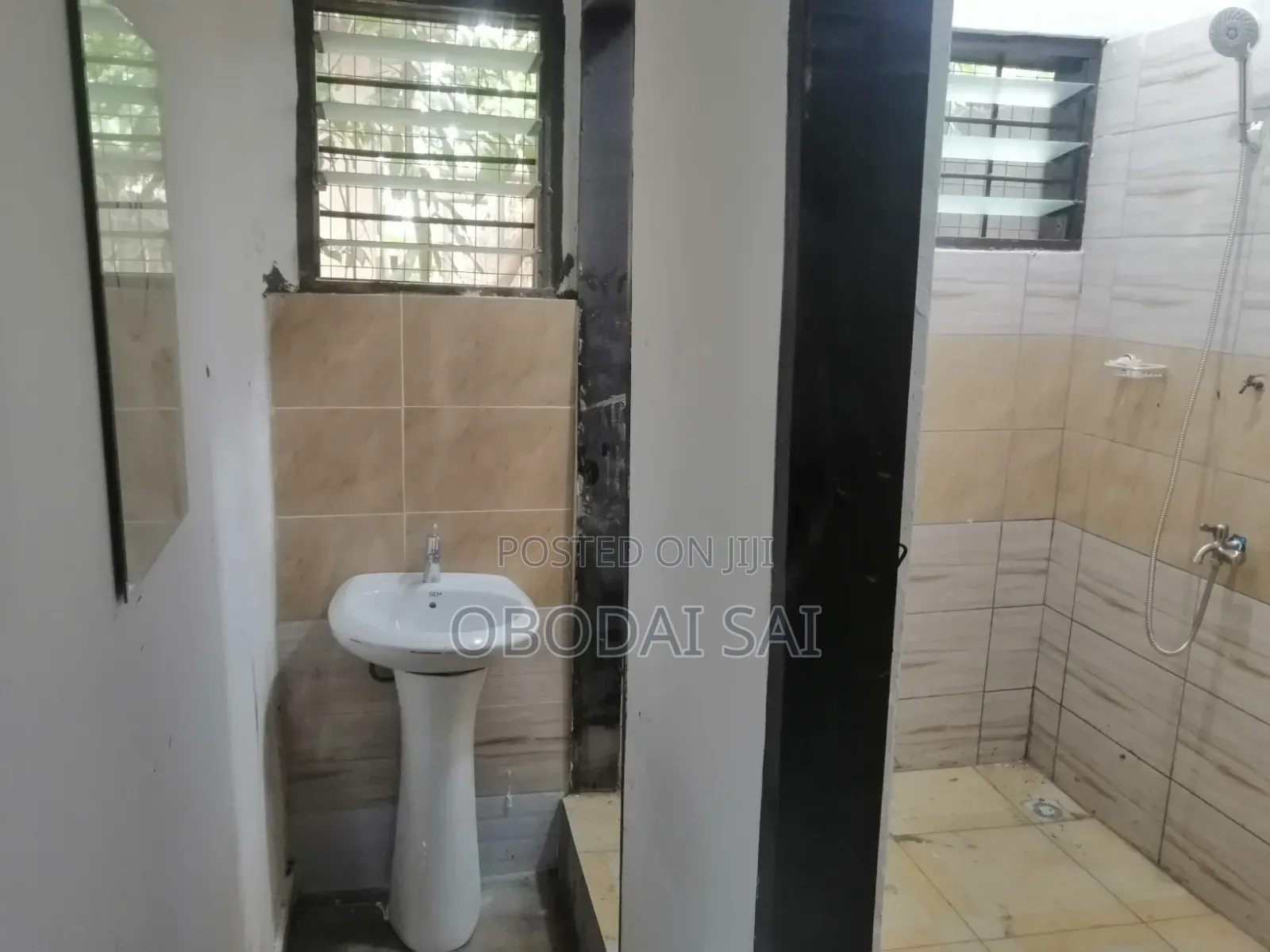 1bdrm Room & Parlour in Ofankor for rent