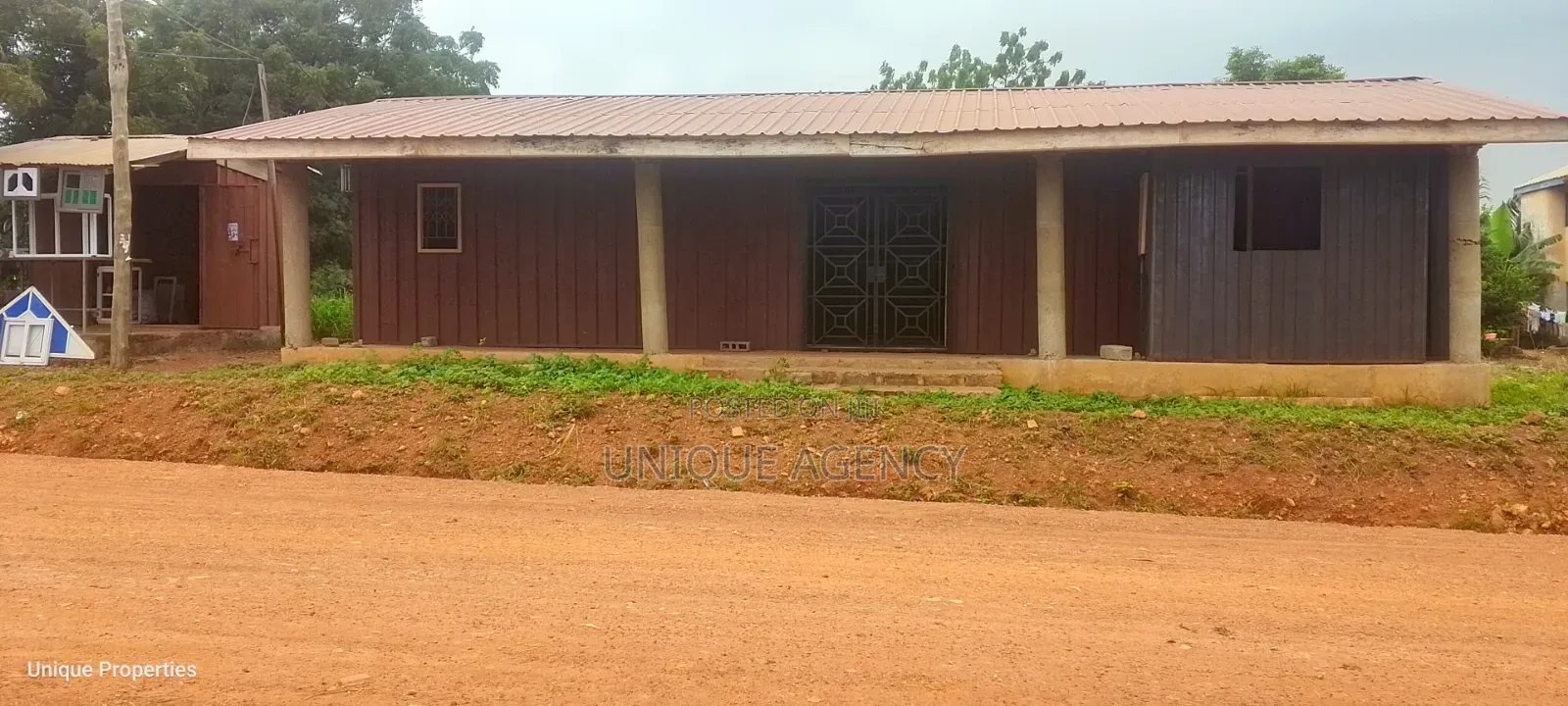 1bdrm Apartment in Pentecost for sale