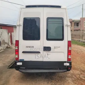 Iveco Axer 2011 White