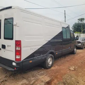 Iveco Axer 2011 White