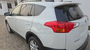 Toyota RAV4 2014 White
