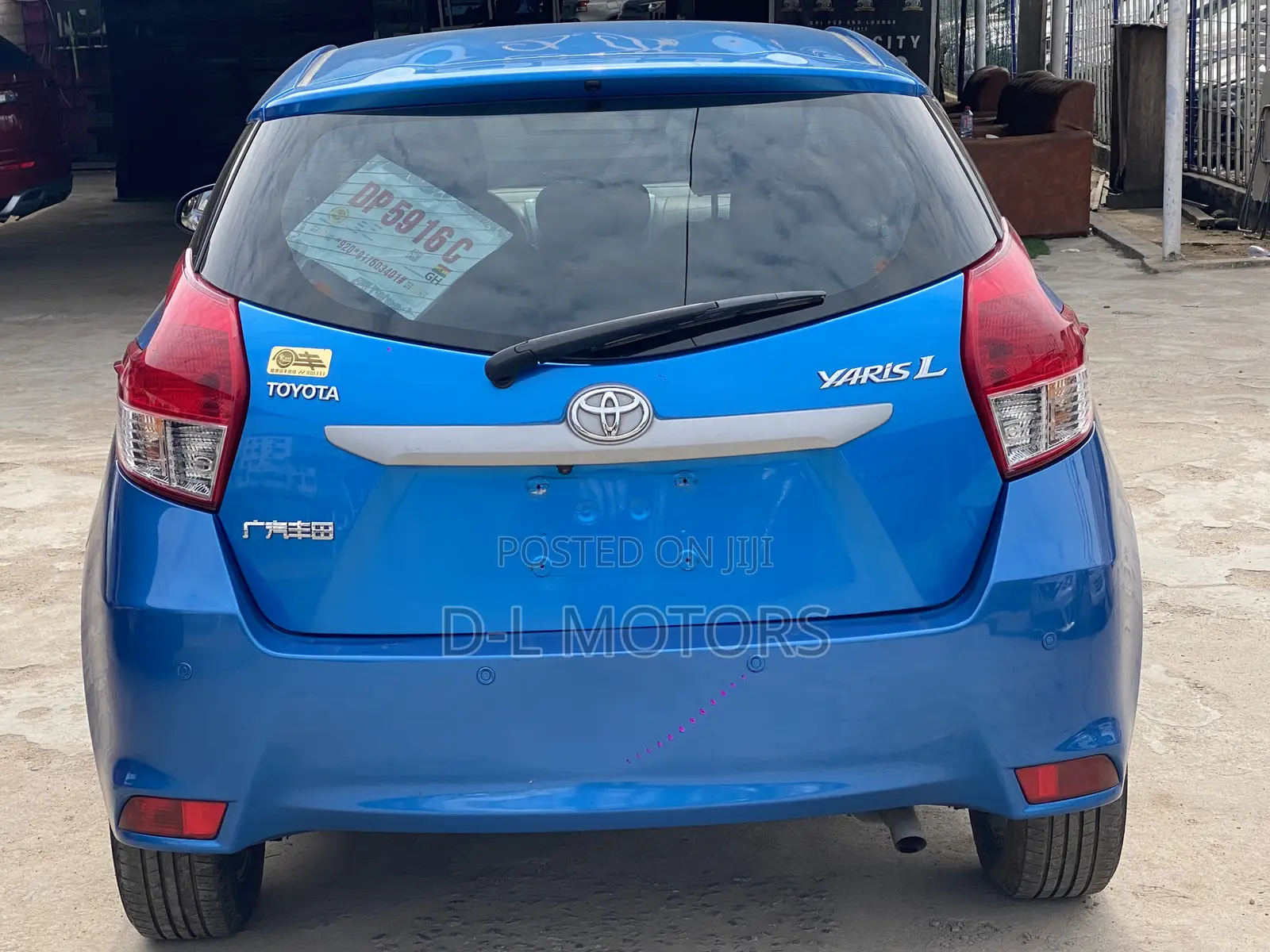 Toyota Yaris L Hatchback 5dr 2015 Blue