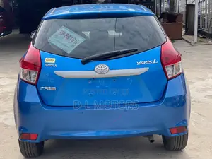 Toyota Yaris L Hatchback 5dr 2015 Blue