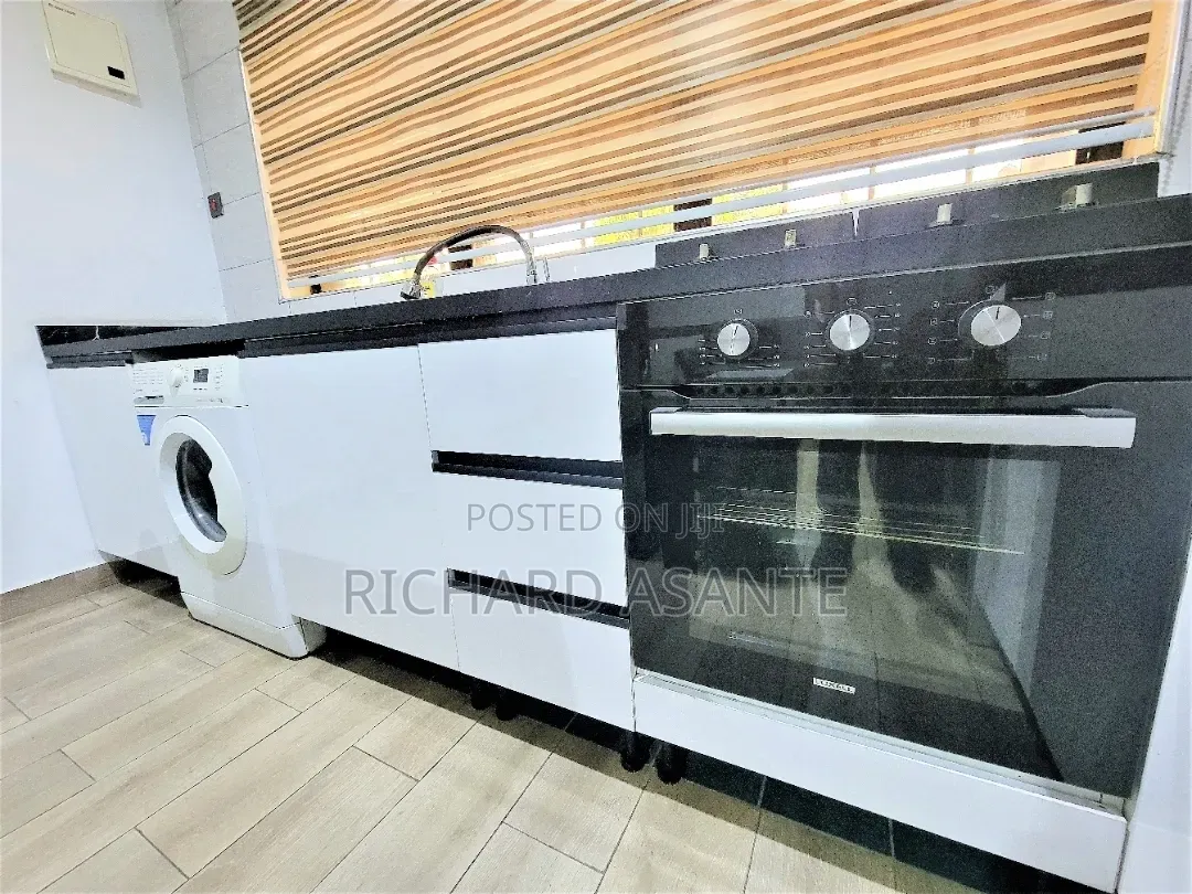 Furnished 1bdrm Apartment in Boundary Road Area for rent