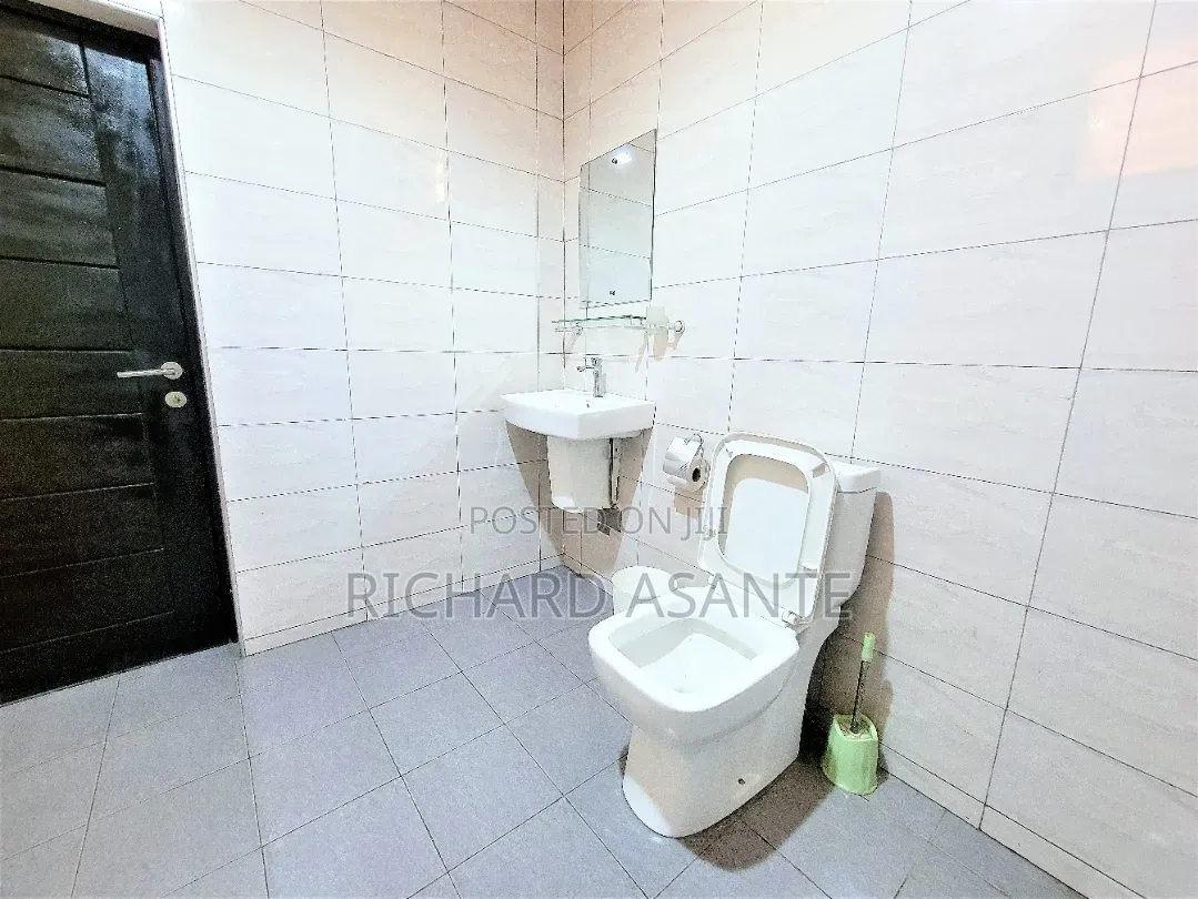 Furnished 1bdrm Apartment in Boundary Road Area for rent