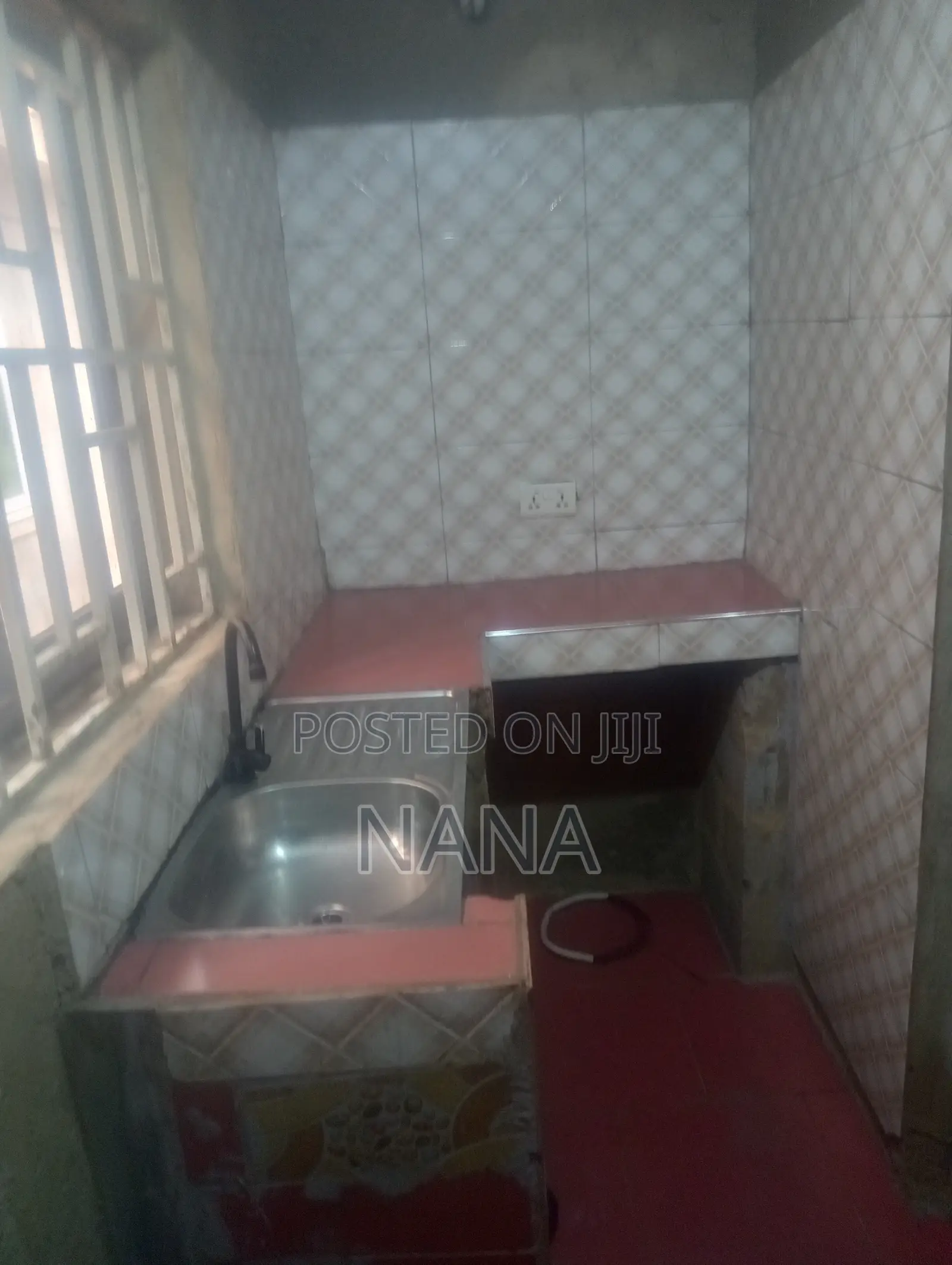 1bdrm Room & Parlour in Estate for rent