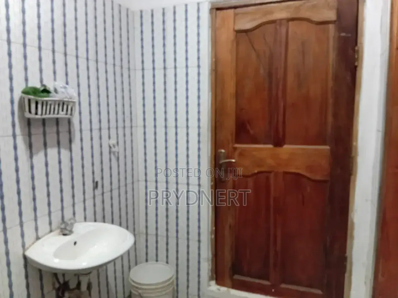 3bdrm House in Dps, Community 25 for rent