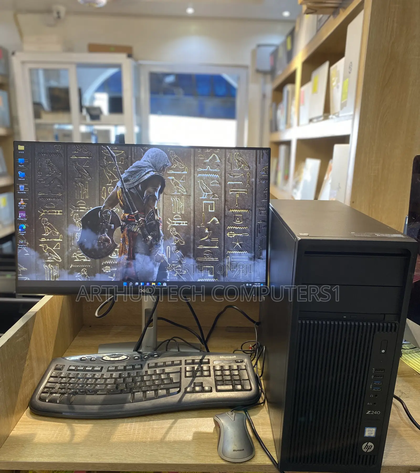 Desktop Computer HP Z240 16GB Intel Core i7 HDD 750GB