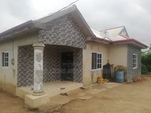 3bdrm House in Millions Properties, Kumasi Metropolitan for sale