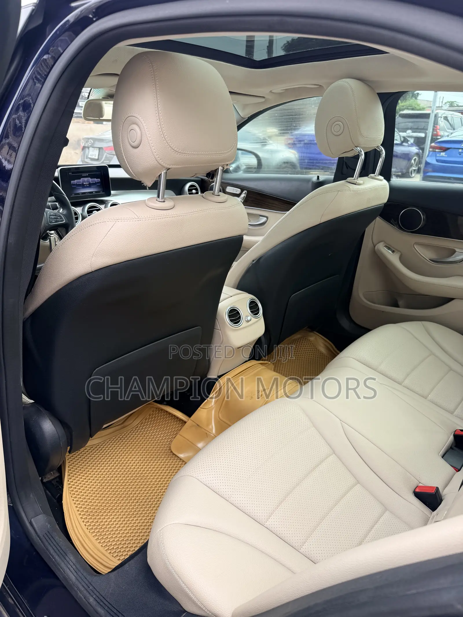 Mercedes-Benz C300 Base 4Matic Sedan AWD (2.0L 4cyl 7A) 2017 Blue