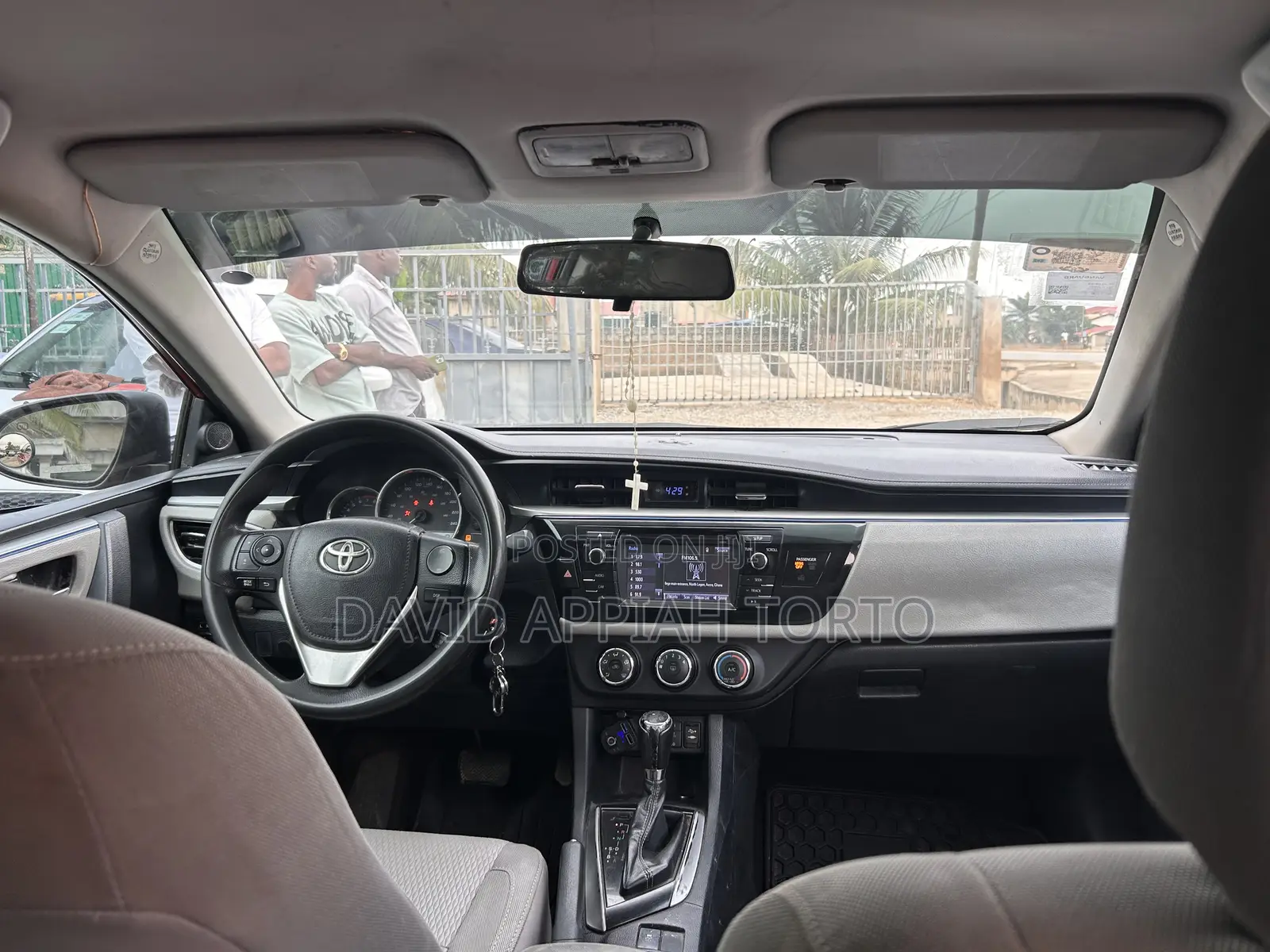 Toyota Corolla LE 4dr Sedan (1.8L 4cyl CVT) 2016 Red