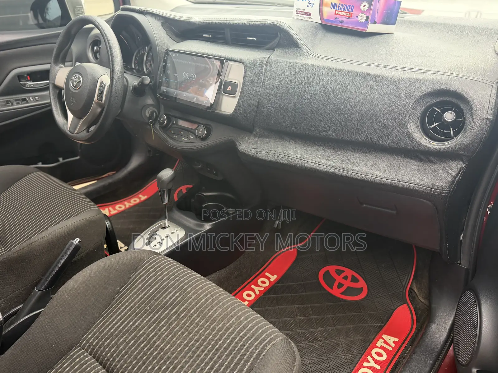 Toyota Vitz 1.5 FWD 3dr 2015 Maroon