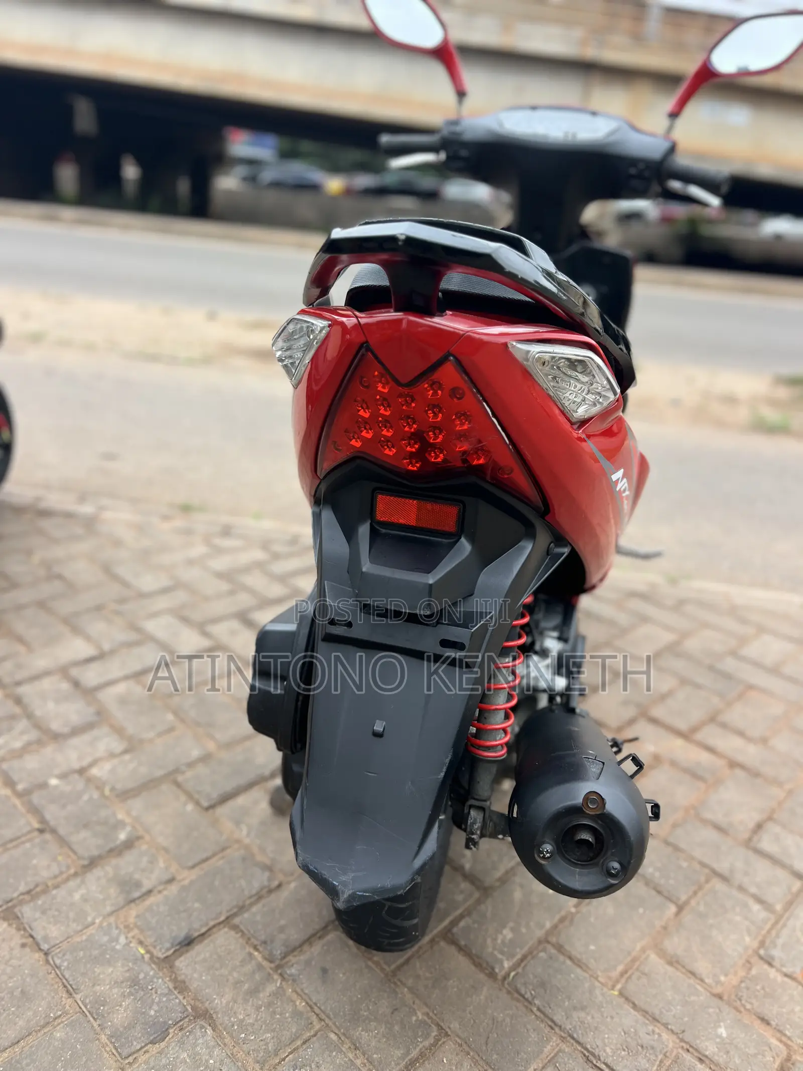 Suzuki 2016 Red