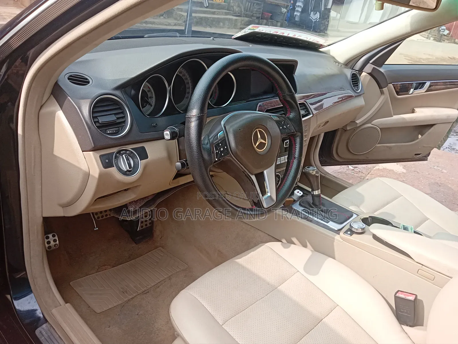 Mercedes-Benz C250 2014 Black