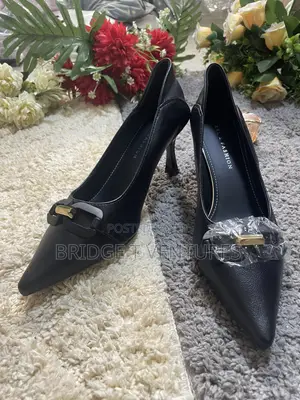 Classy Full Shoe Leather Heel