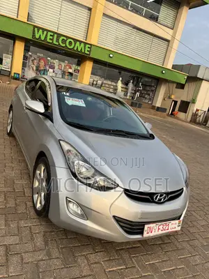 Hyundai Avante 2013 Silver