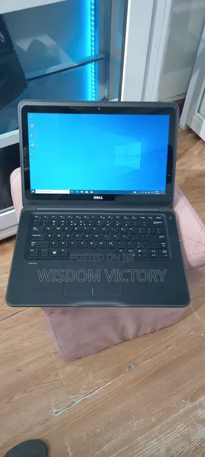New Laptop Dell Latitude 3380 8GB Intel Core i3 SSD 128GB