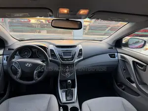 Hyundai Elantra 2016 Red