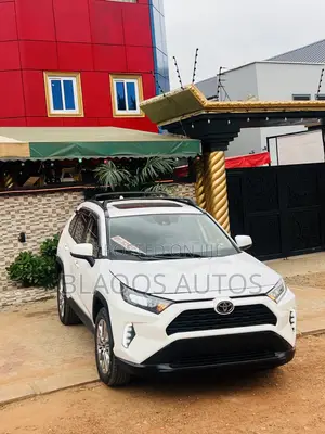 Toyota RAV4 2020 White
