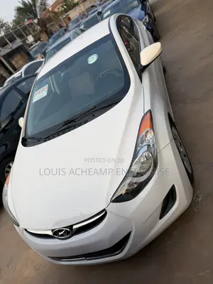 Hyundai Elantra 2012 White