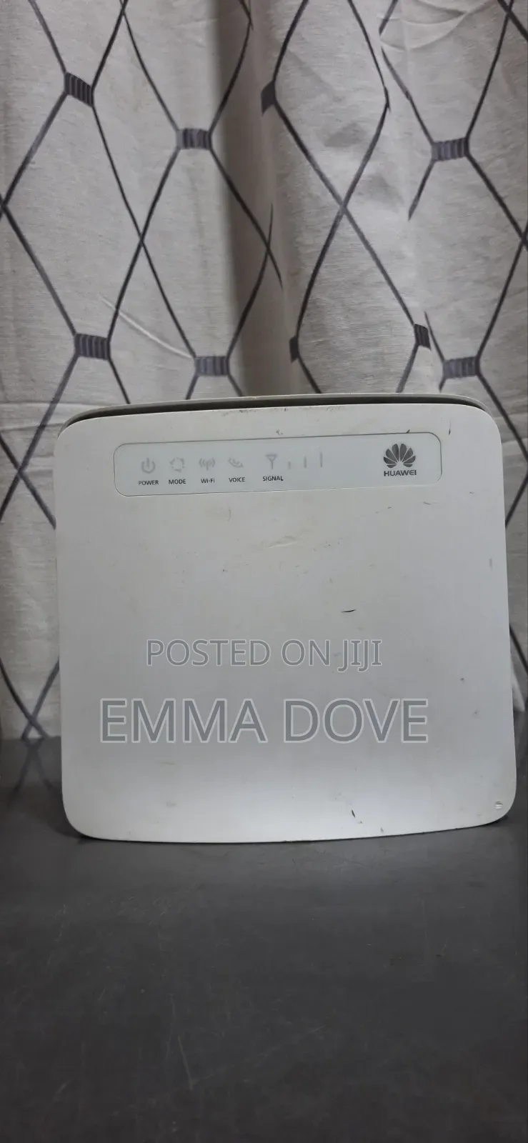 Universal Unlocked 4G LTE Dual-Band Router (Supports All SIMs)
