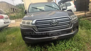 Toyota Land Cruiser 2017 Black