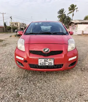 Toyota Vitz 2010 Red