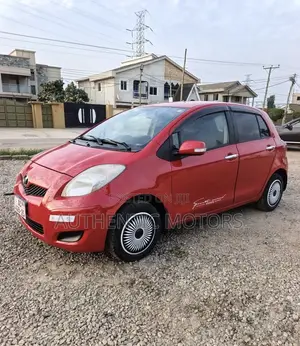 Toyota Vitz 2010 Red