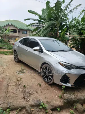 Toyota Corolla 2017 Silver