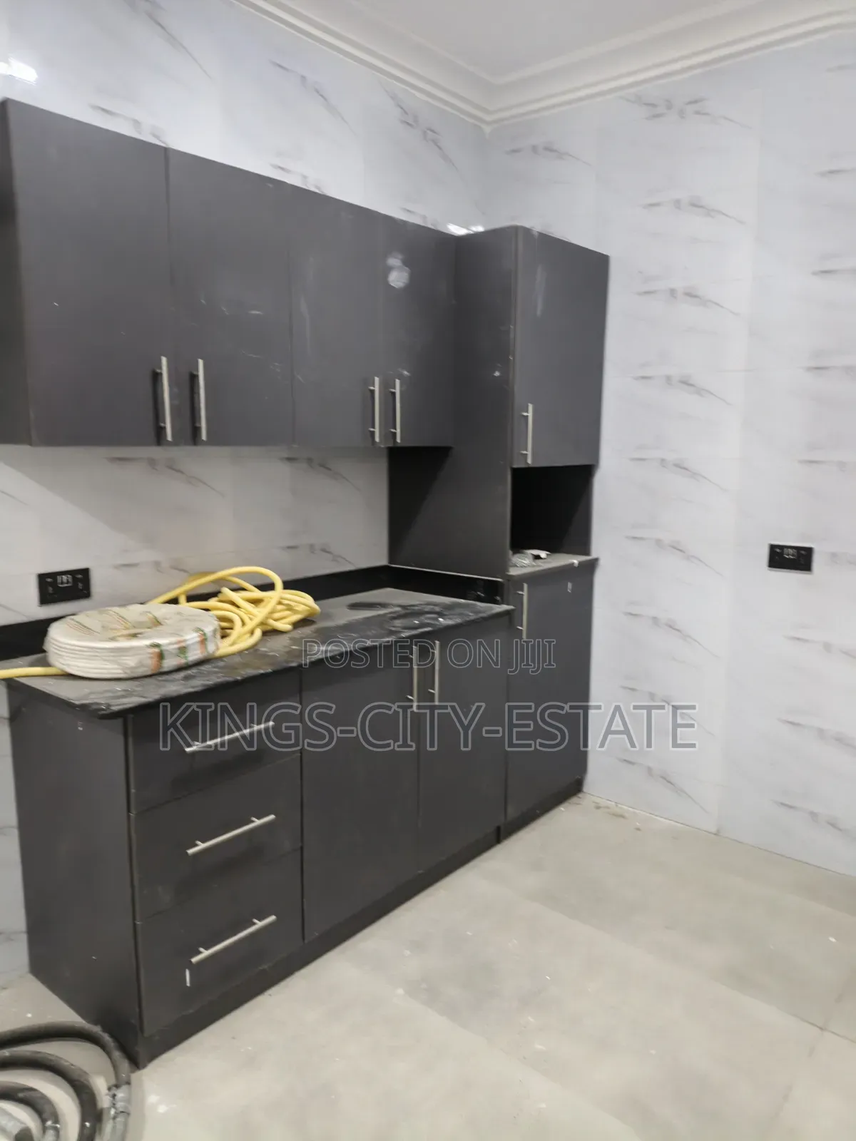 2bdrm Apartment in Odumasi Sanitra, Amasaman for rent