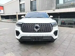 Car 2025 White