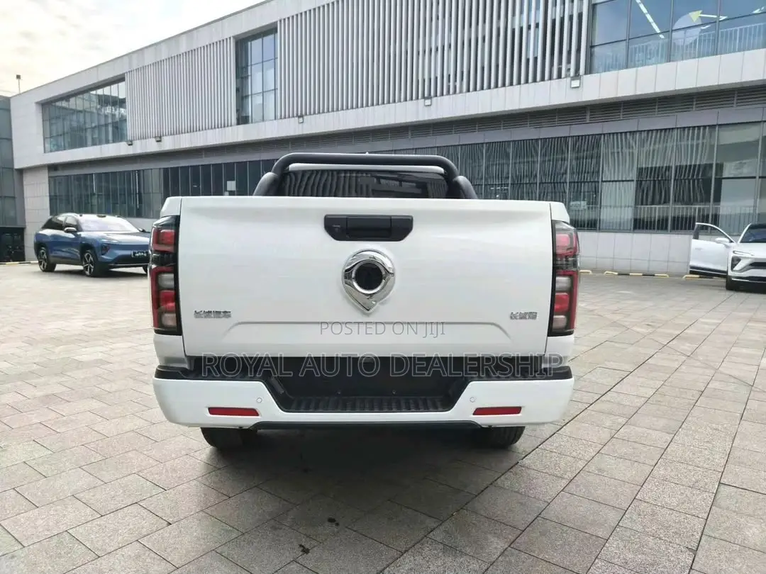 Car 2025 White