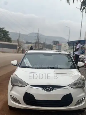 Hyundai Veloster Automatic 2012 White