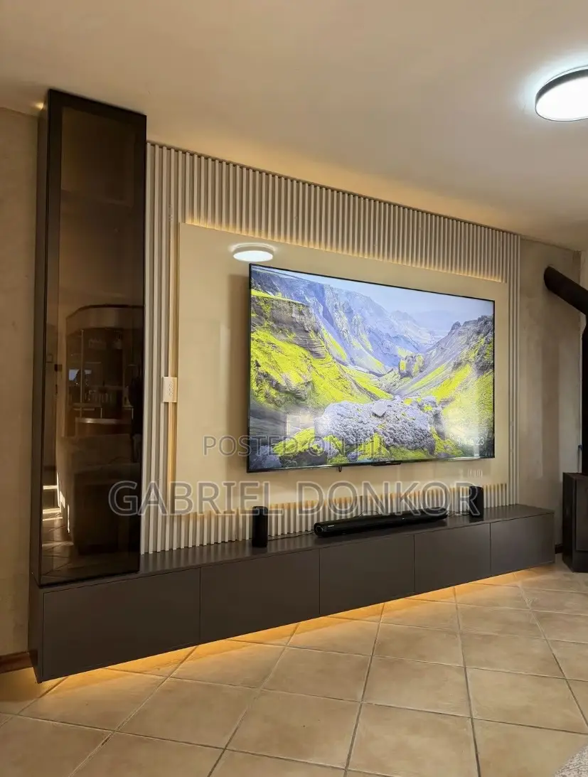 Executive TV Unit