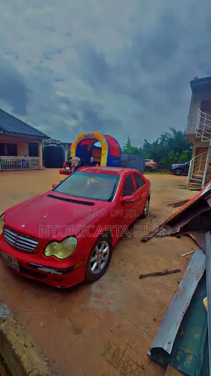 Mercedes-Benz C280 2009 Red
