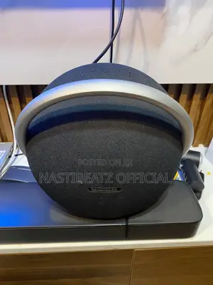 Onyx Studio 8