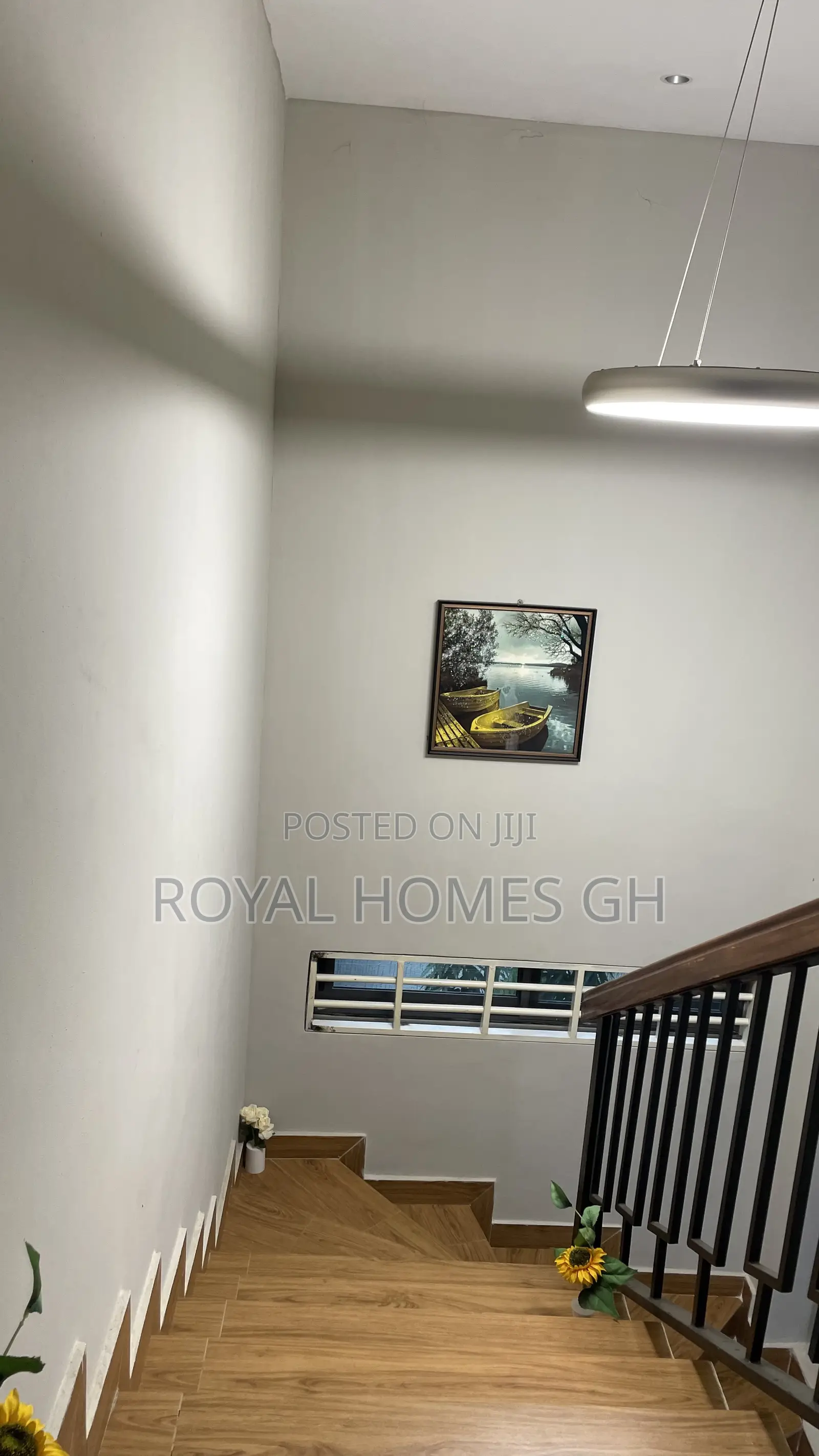 Furnished 4bdrm Townhouse / Terrace in Royal Homes Gh, East Legon