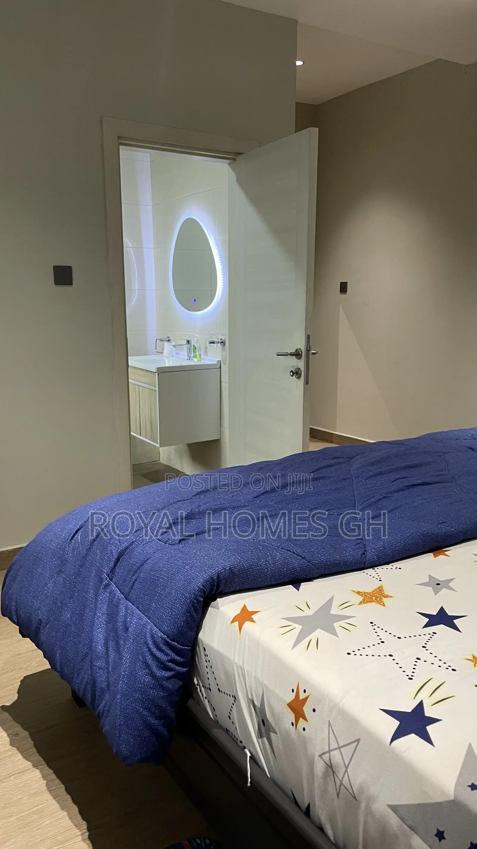 Furnished 4bdrm Townhouse / Terrace in Royal Homes Gh, East Legon