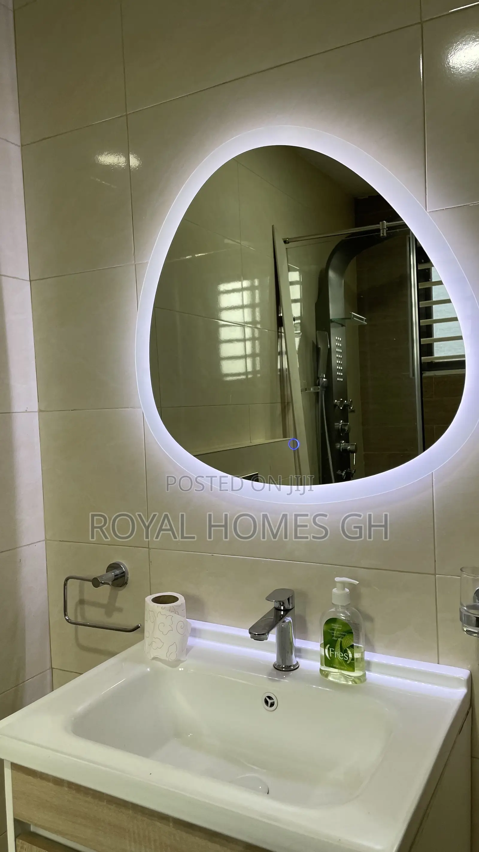 Furnished 4bdrm Townhouse / Terrace in Royal Homes Gh, East Legon