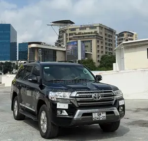 Toyota Land Cruiser 4.5 V8 GXR 2021 Black