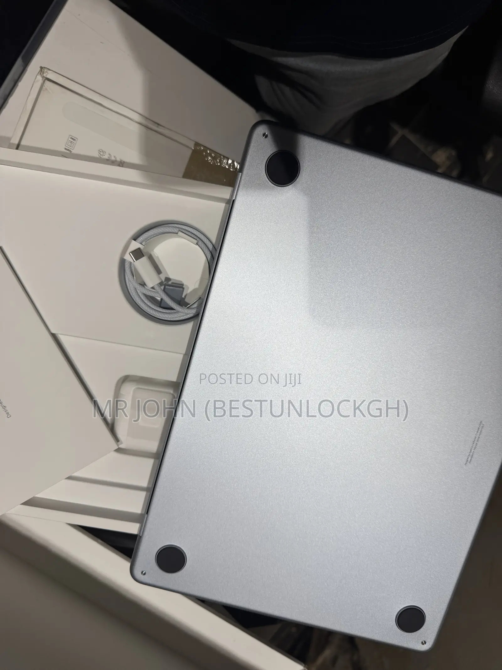 New Laptop Apple MacBook Air 2025 M4 16GB Apple M4 SSD 512GB
