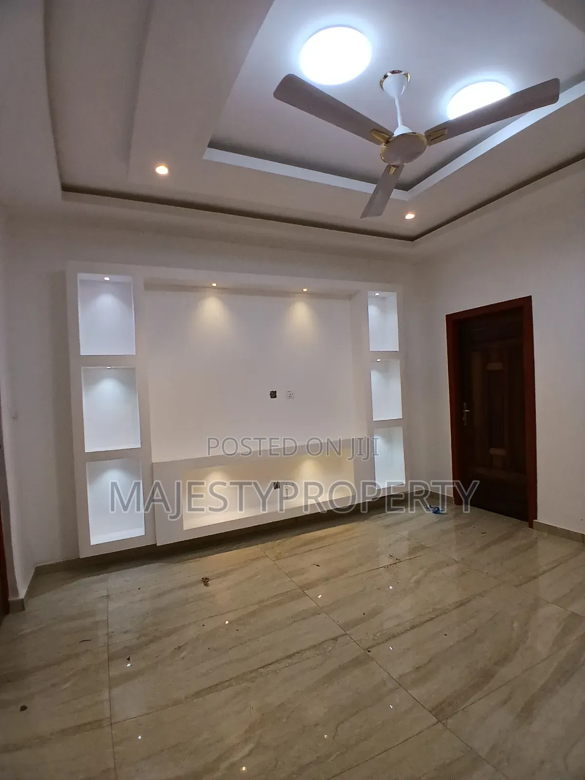 1bdrm Apartment in Batsona, Baatsona Total for rent