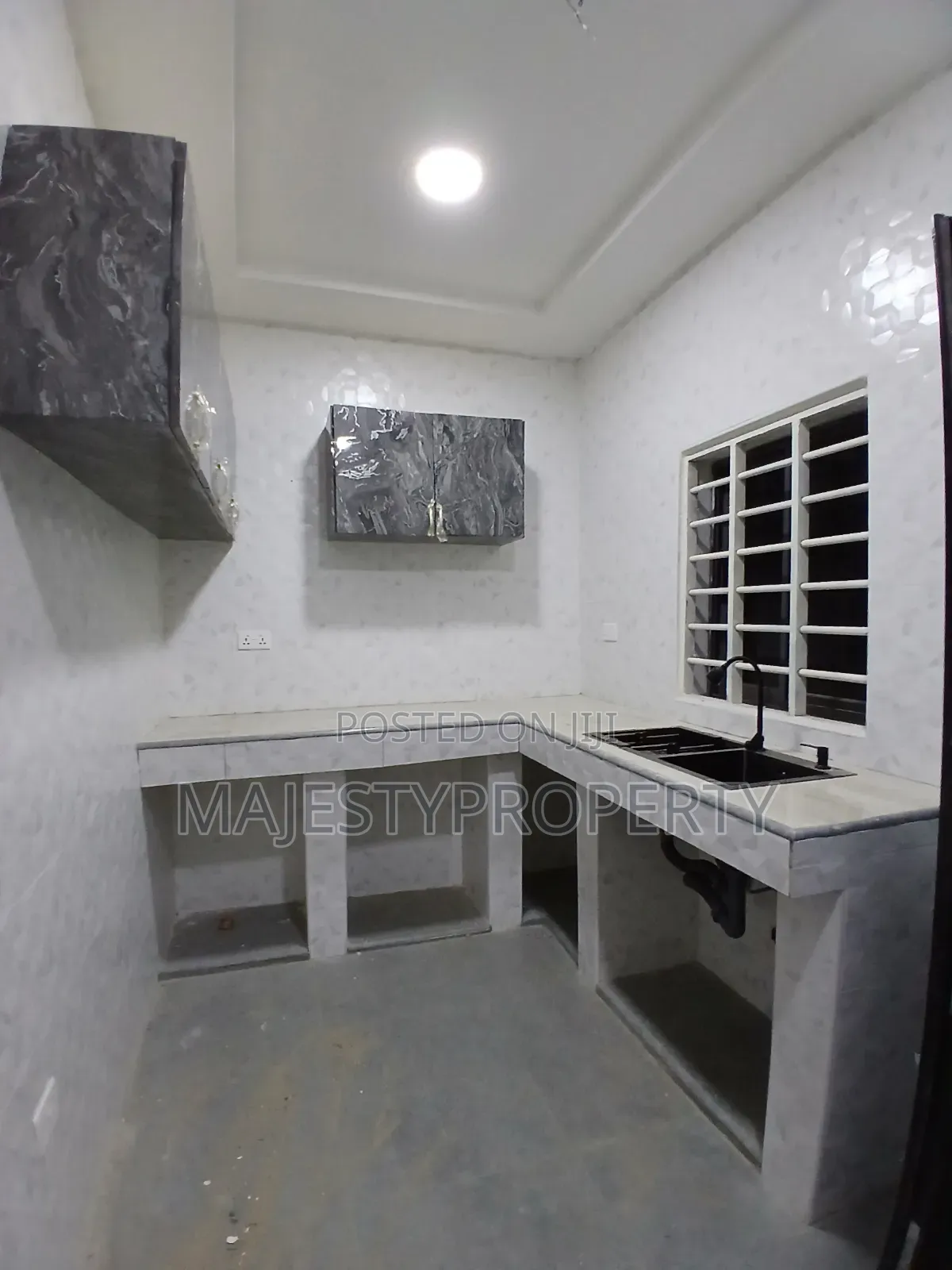 1bdrm Apartment in Batsona, Baatsona Total for rent