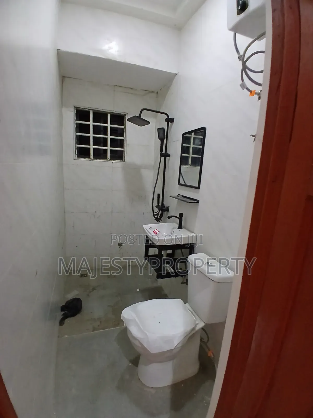 1bdrm Apartment in Batsona, Baatsona Total for rent