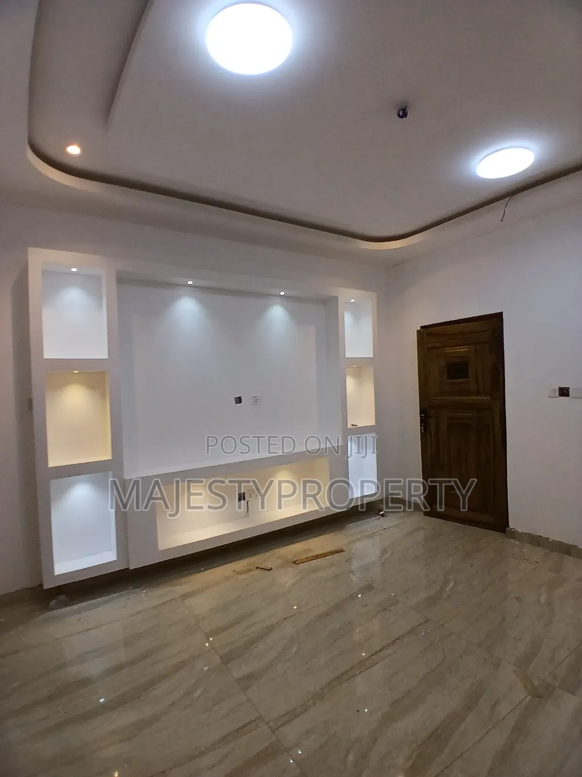 1bdrm Apartment in Batsona, Baatsona Total for rent