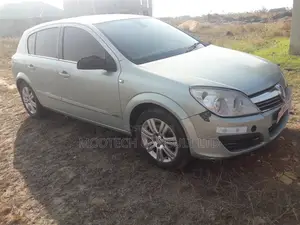 Vauxhall Astra 2010 Gray