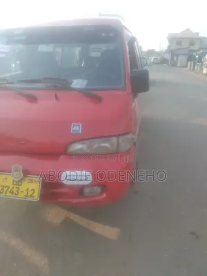 Hyundai H-100 2004 Red