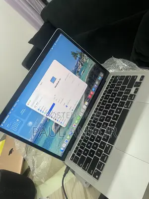 Laptop Apple MacBook 2020 8GB Intel Core i5 SSD 256GB
